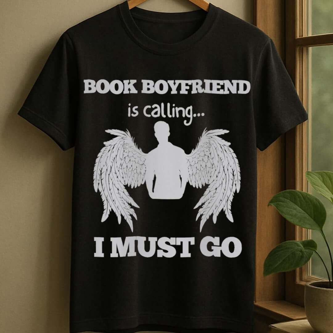Black / S Book boyfriend calls t-shirt