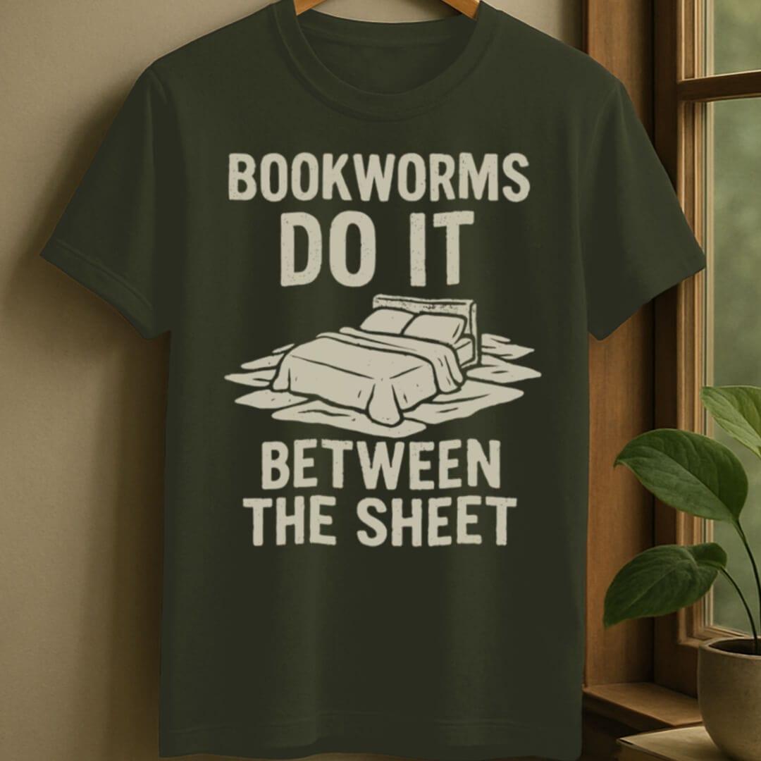 Military Green / S Bookworms and sheets t-shirt
