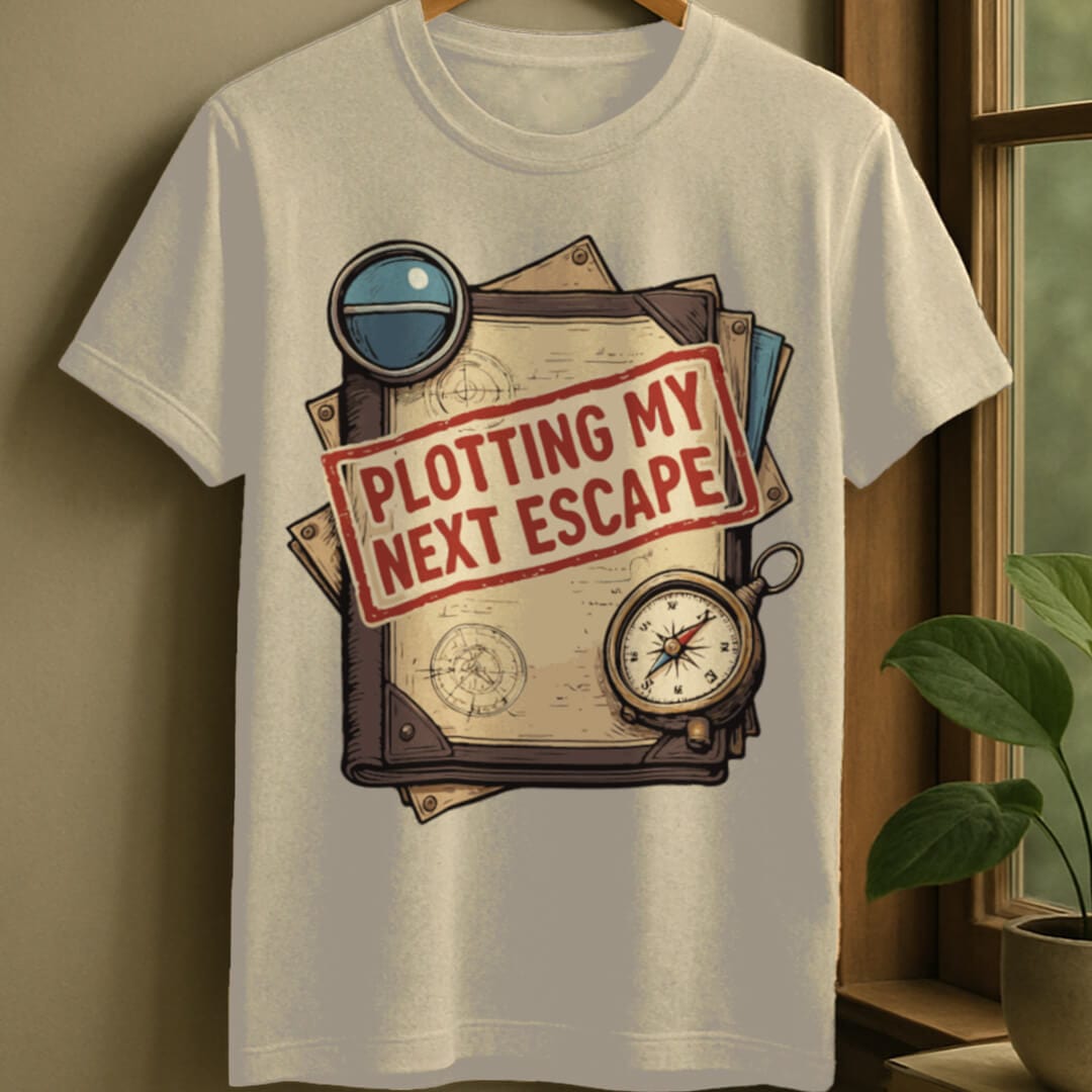 Natural / S Plotting escape t-shirt