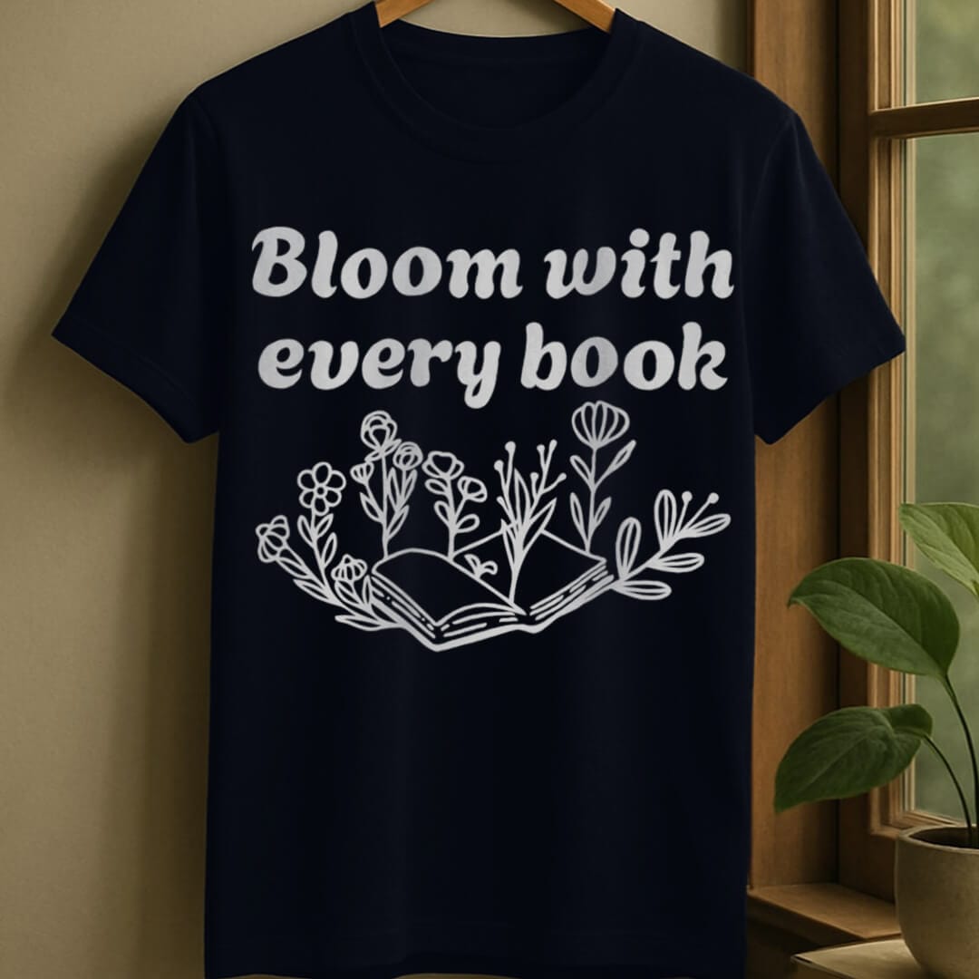 Navy / S Blooming with books t-shirt