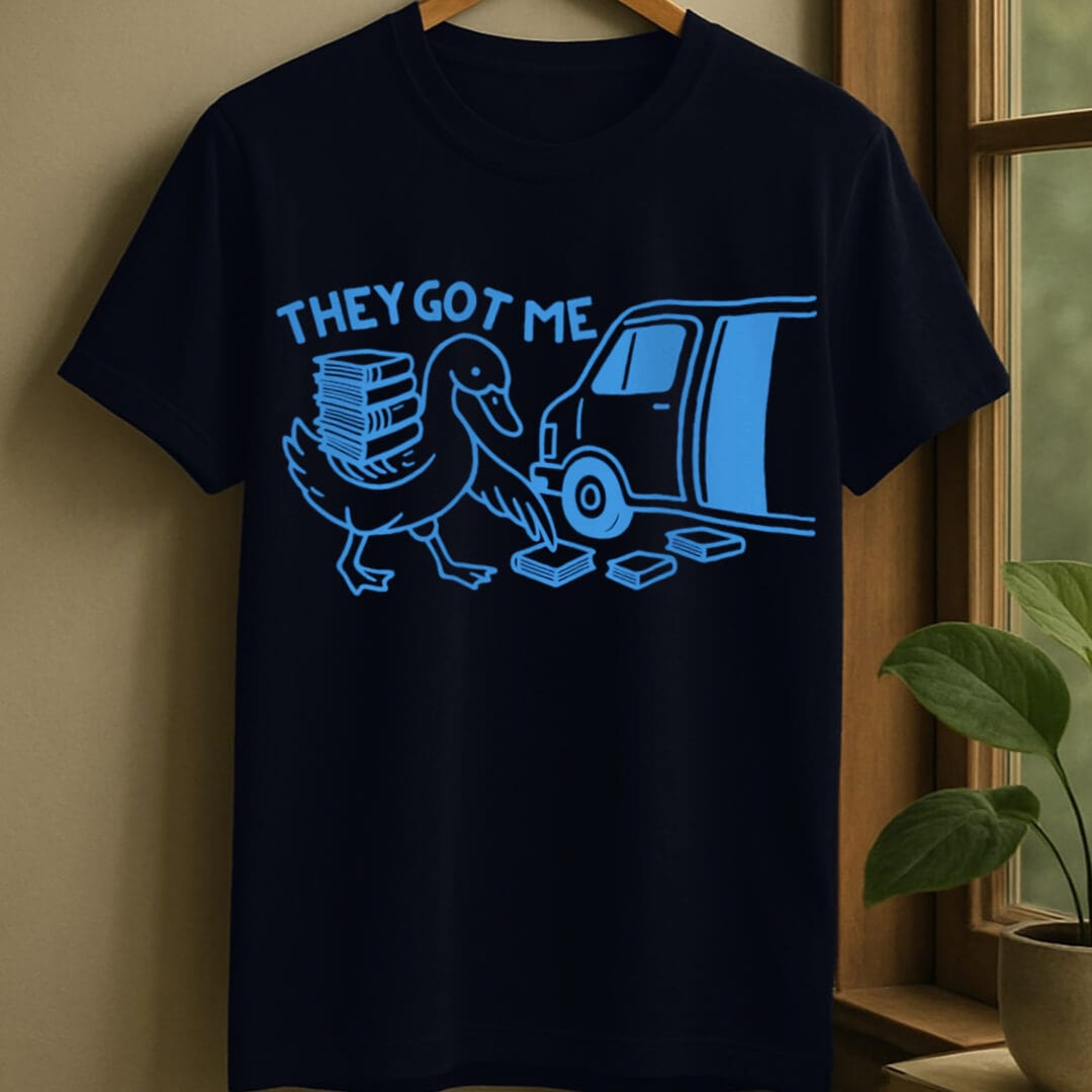 Navy / S They got me t-shirt