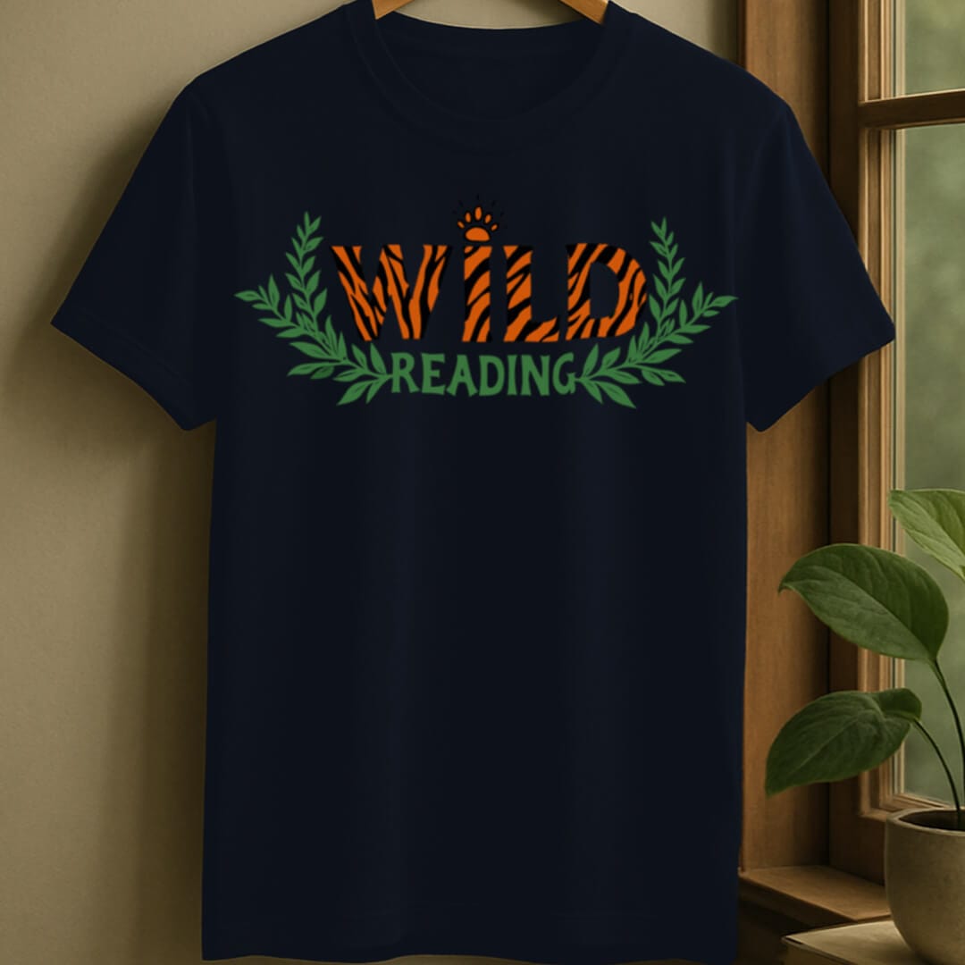 Navy / S Wild reading t-shirt