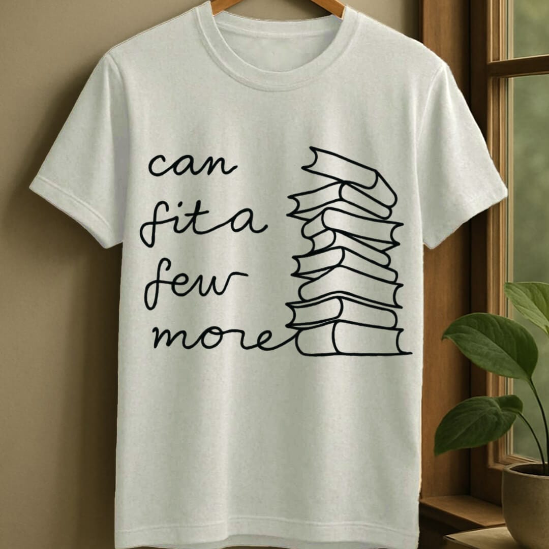 White / S Can fit a few more t-shirt