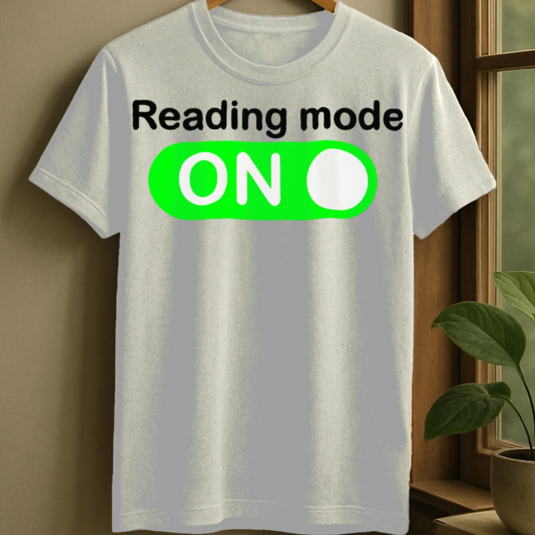 White / S Reading mode on t-shirt