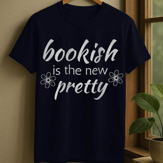 Navy / S Bookish is pretty t-shirt