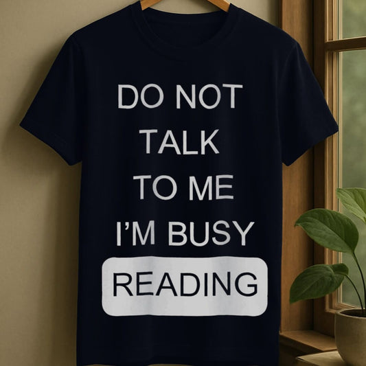 Navy / S Busy reading t-shirt