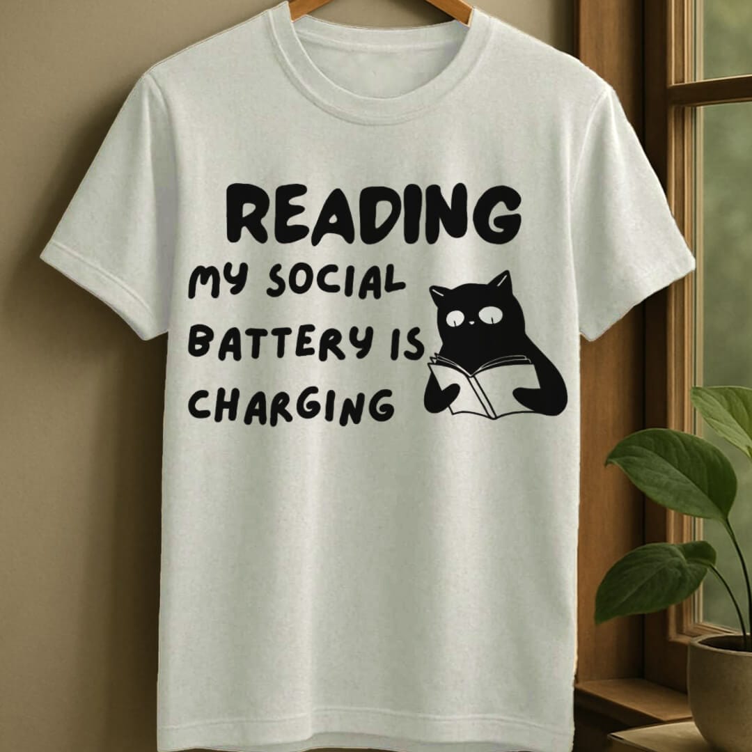 White / S Reading to recharge t-shirt